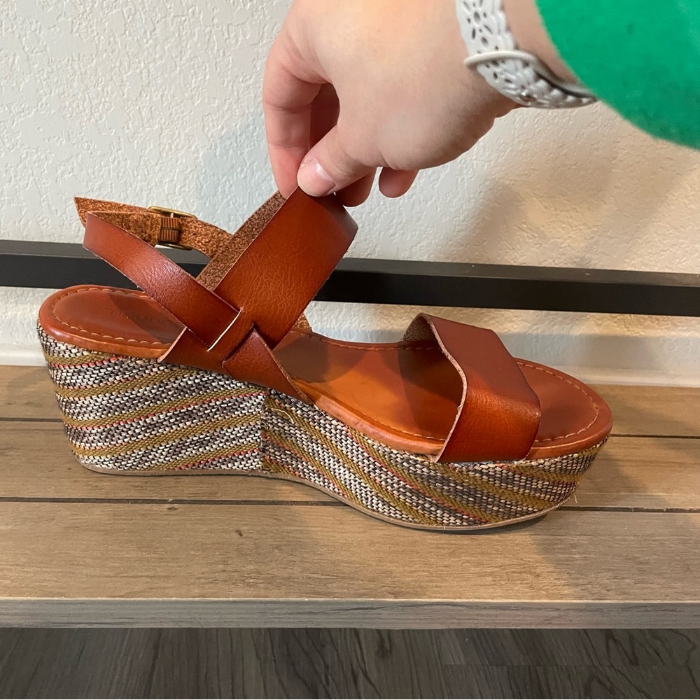 Maurices Wedge Sandals 7.5 Tan Strappy Platform Espadrille Boho Summer - Picture 14 of 14